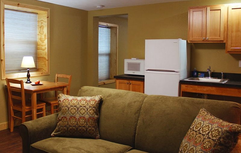 Tahquamenon Suites Lodging (Travelers Motel) - From Website